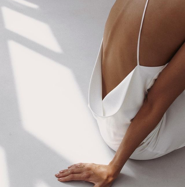 Эптляция глубокое бикини + подмышки + голени или бедра