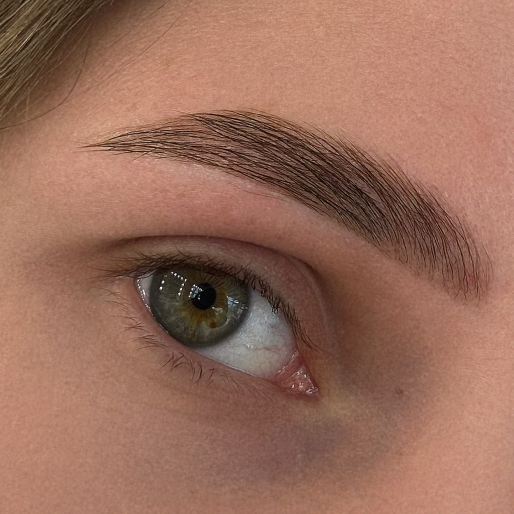 Ламинирование бровей