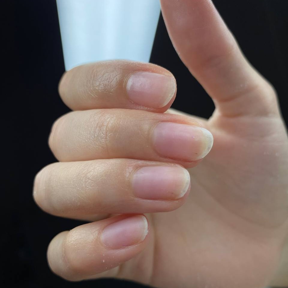 Снятие покрытия на маникюре с опилом формы