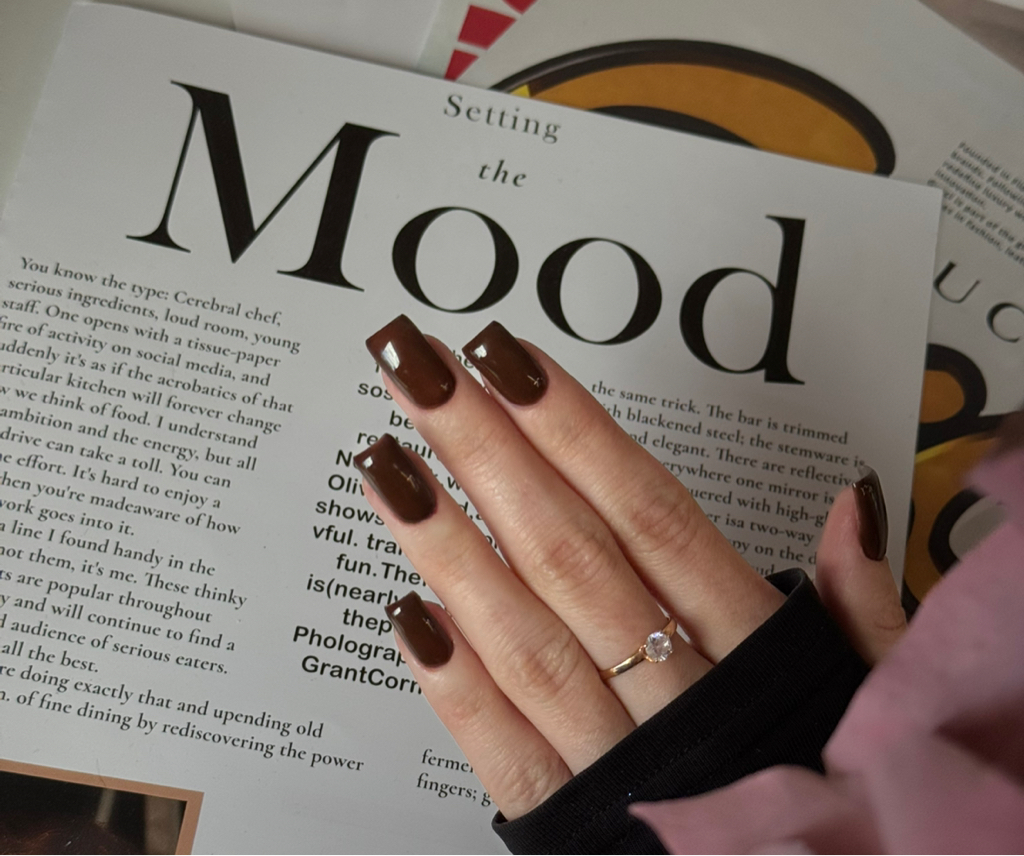 Маникюр с покрытием гель-лак