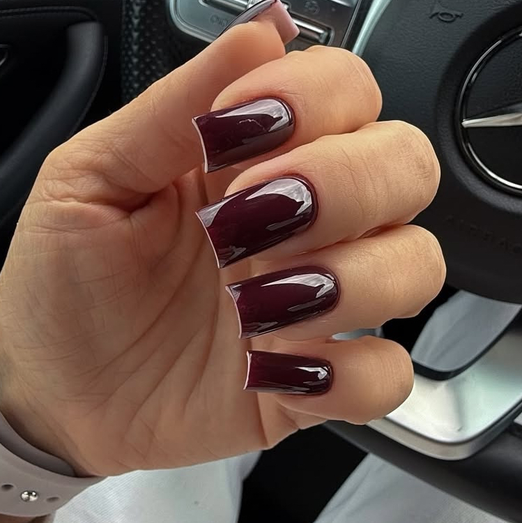 Маникюр, выравнивание гелем и покрытие гель-лак