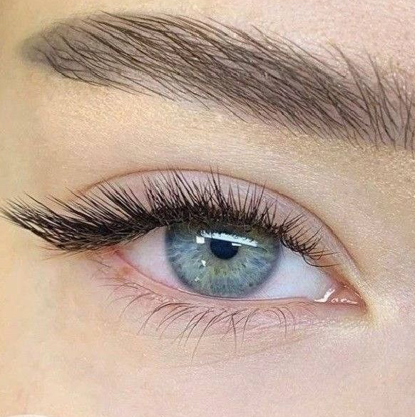 Коррекция наращивания ресниц: от 3D до 3,5D