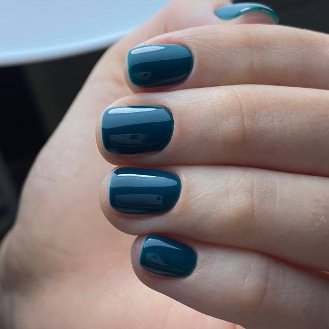 Маникюр с покрытием гель-лак