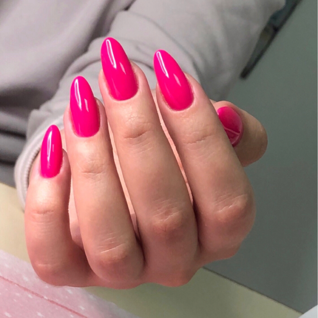 Наращивание ногтей