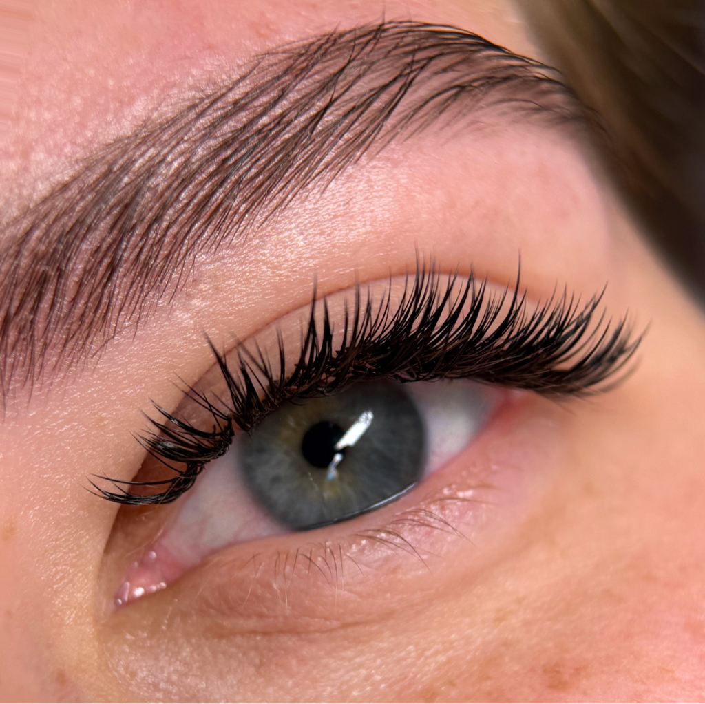 2-3D наращивание ресниц