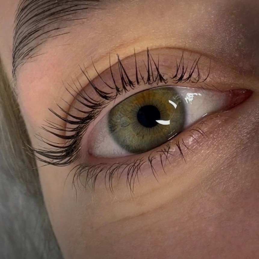 Ламинирование + окрашивание + уход ресниц