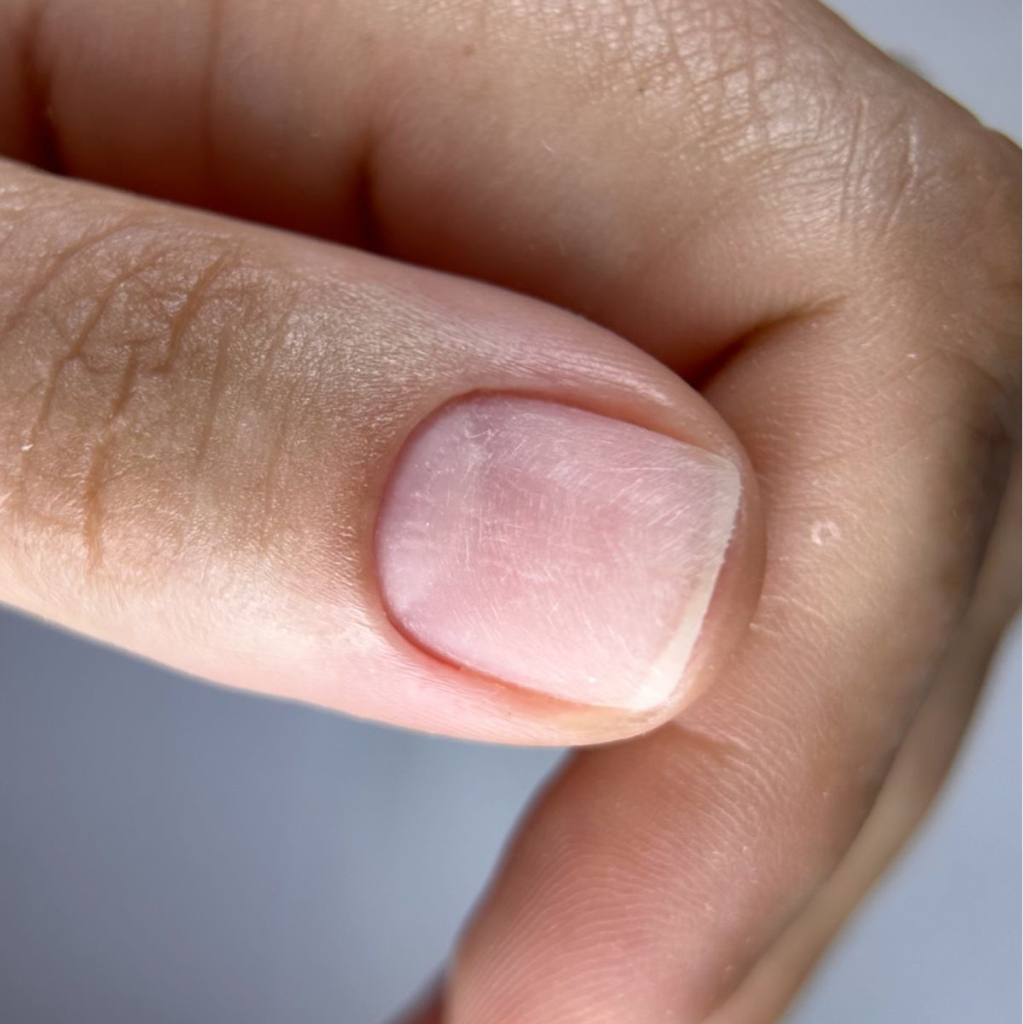 Маникюр без покрытия