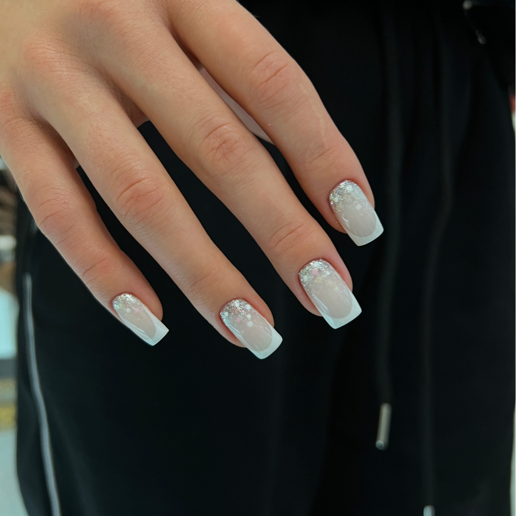 Коррекция ногтей