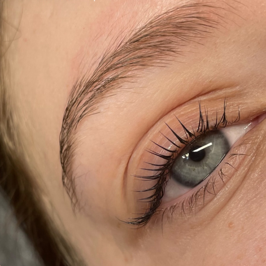 КОМБО: Ламинирование ресниц. (окрашивание+уход)