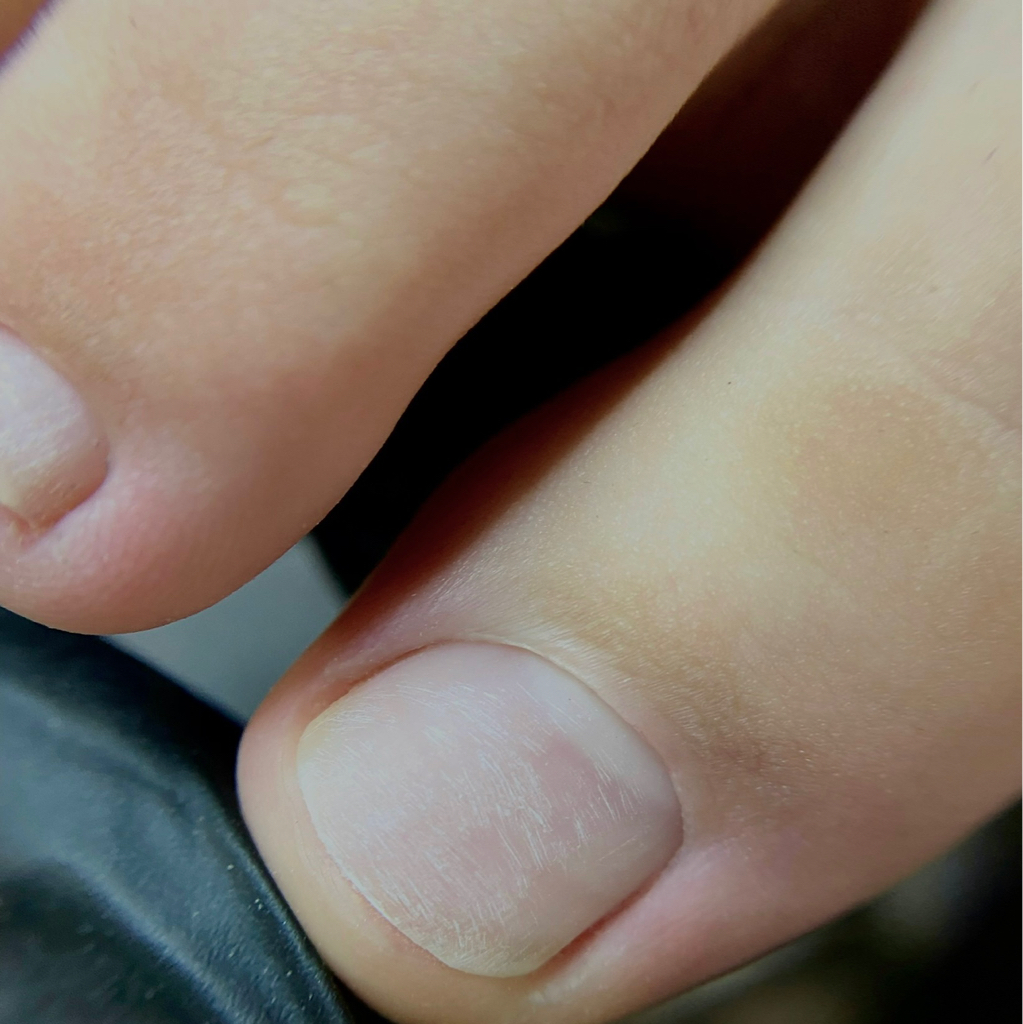 Полный педикюр без покрытия