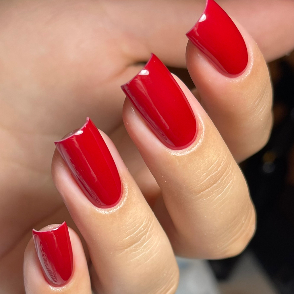 Маникюр с покрытием гель-лак