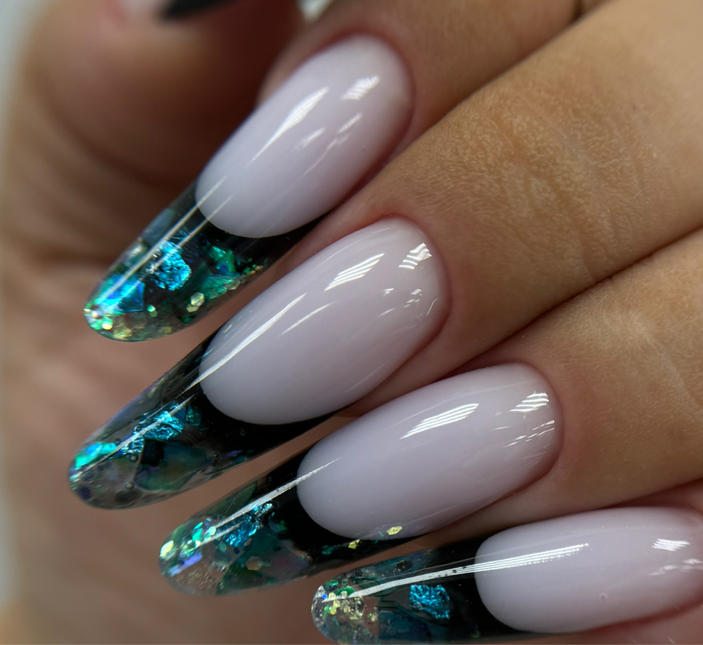 Наращивание «Выкладной френч»