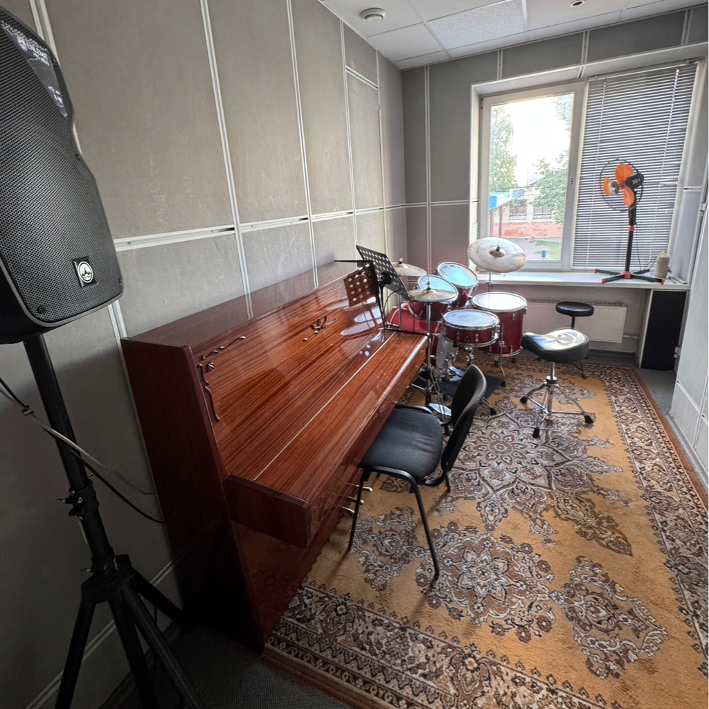 1. барабаны|фортепиано акустич