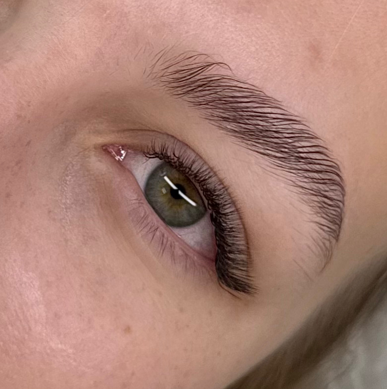 Наращивание ресниц 2D