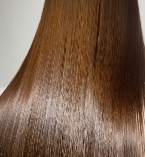 Кератиновое выпрямление волос