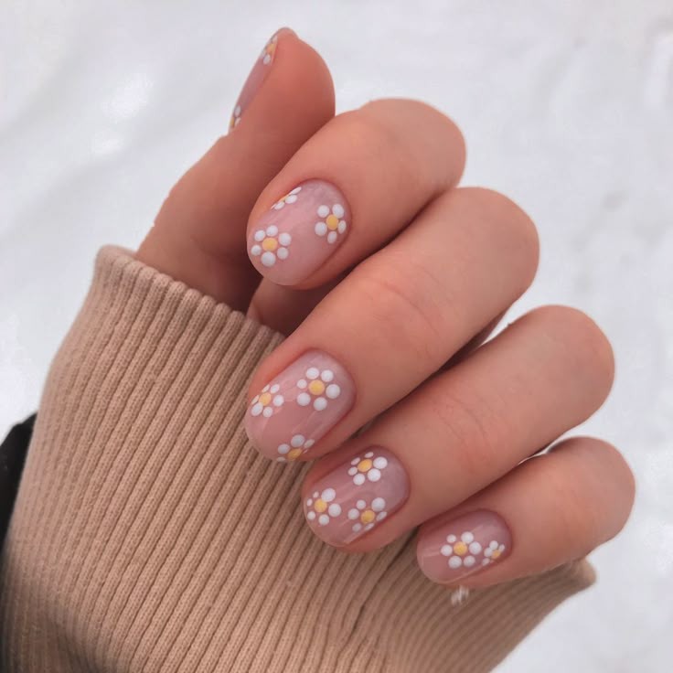 Детский маникюр >12