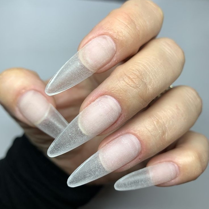 Наращивание ногтей на типсах