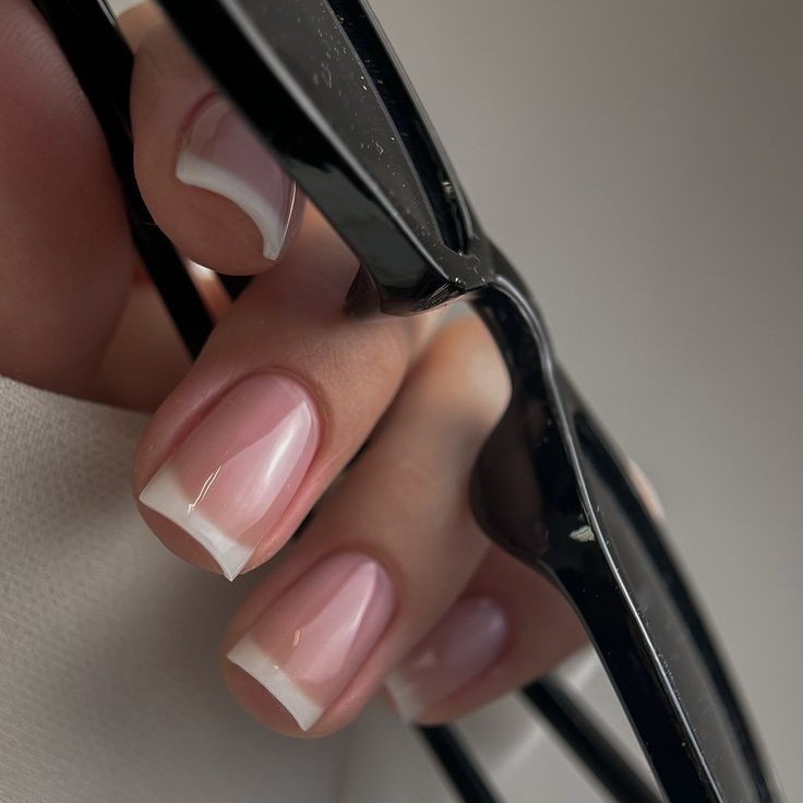 Покрытие лечебным лаком