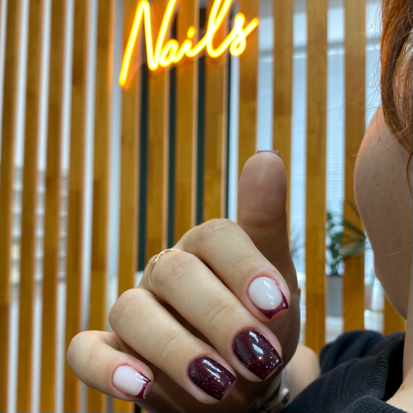 Маникюр со сложным дизайном