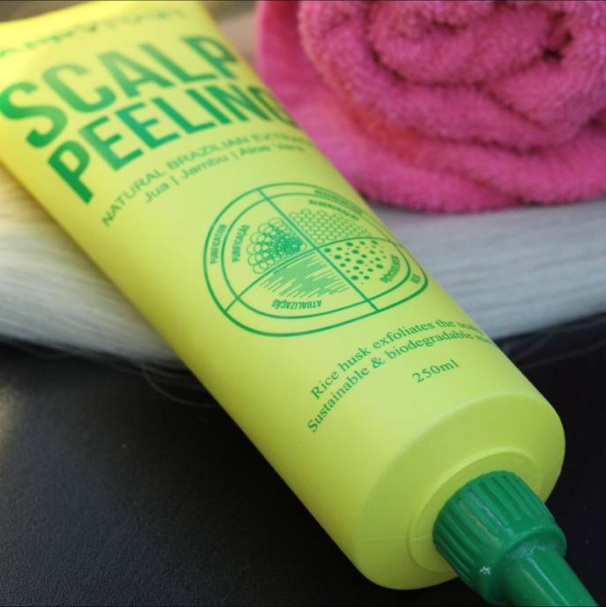 Пилинг кожи головы.