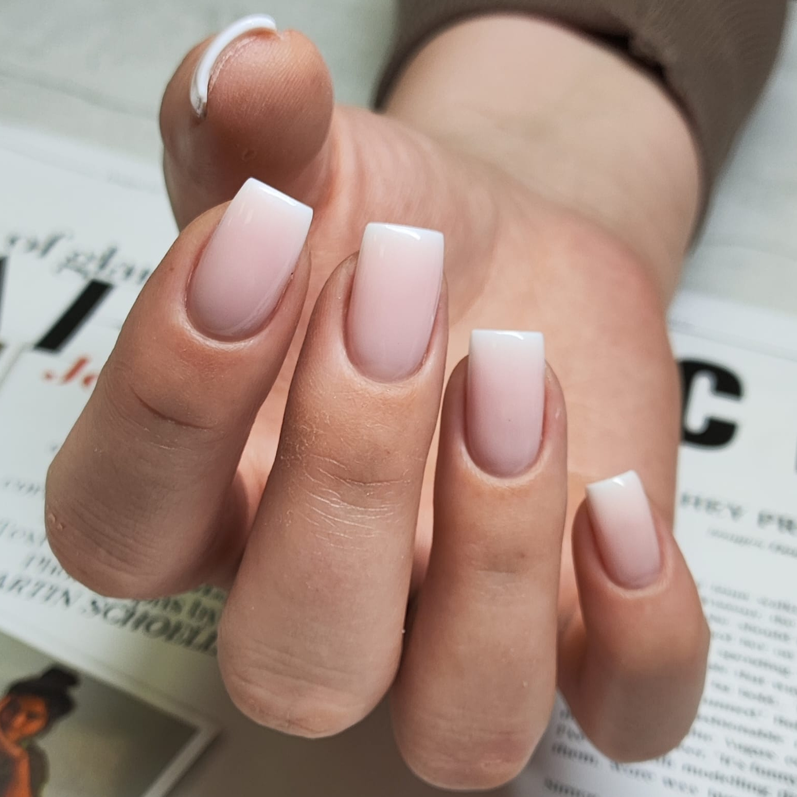 Выстраивание квадратов акригелем