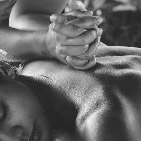 Классический массаж всего тела