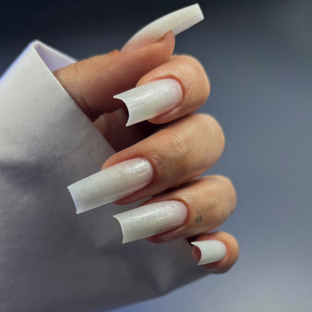 Наращивание ногтей