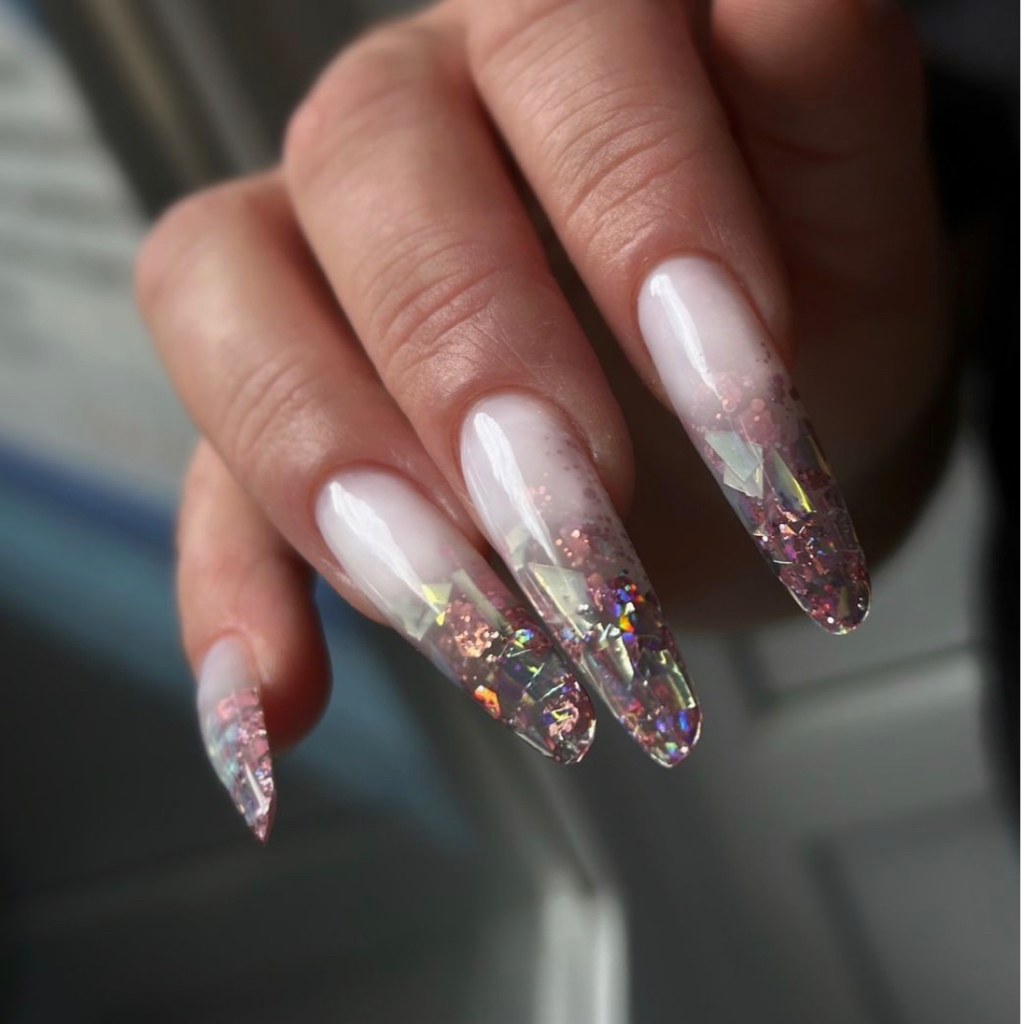 Наращивание ногтей гель(без снятия,без покрытия,длина до 3)