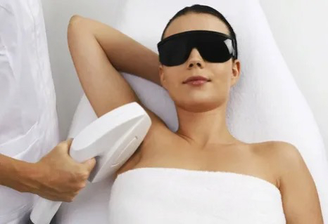 Подмышечные впадины