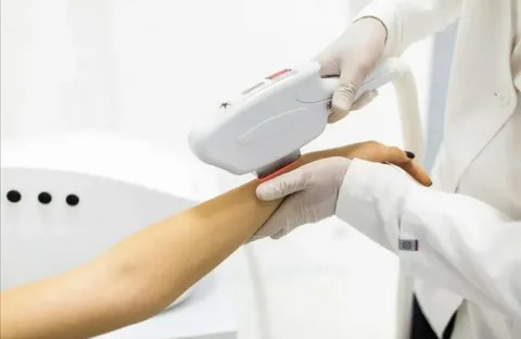 Руки до локтя