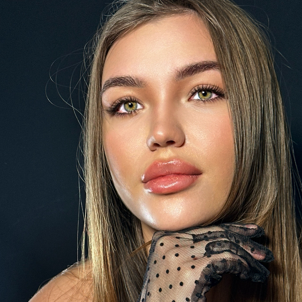 Эффект накрашенных ресниц