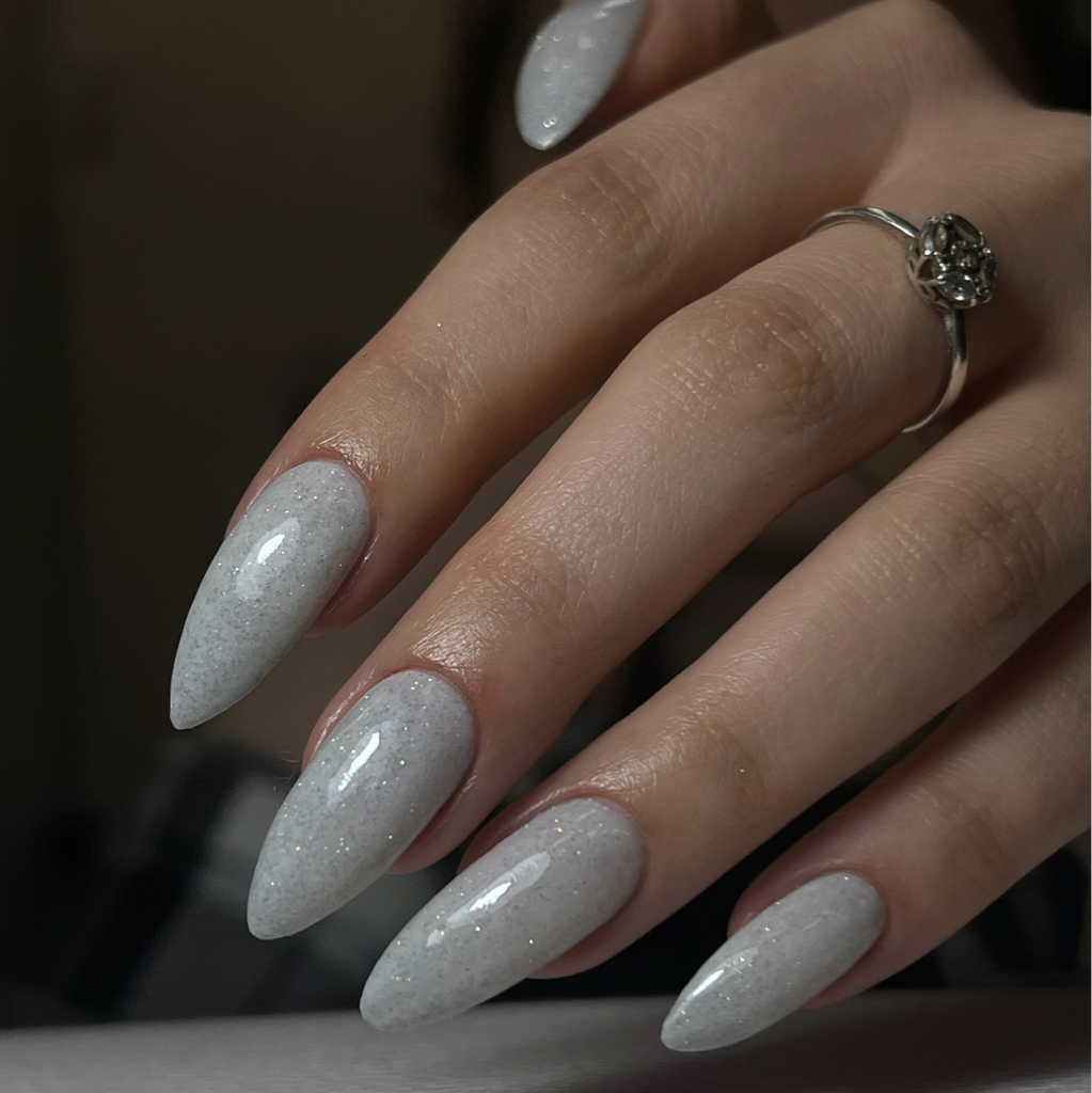Комплекс: снятие+маникюр (классический/ аппаратный/ комбинированный) укрепление гелем/полигелем+ покрытие гель лак в один