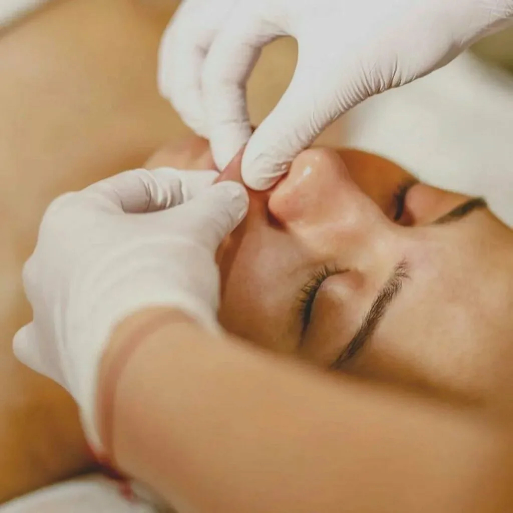 Буккальный массаж лица