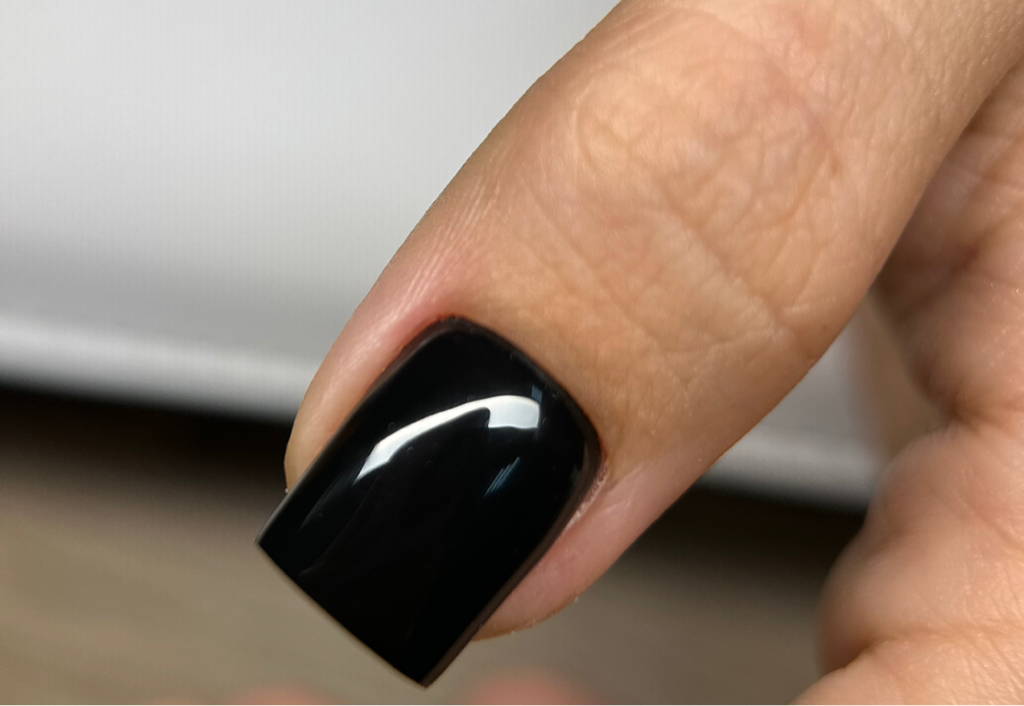 Маникюр с покрытием гель-лак+укрепление+дизаин