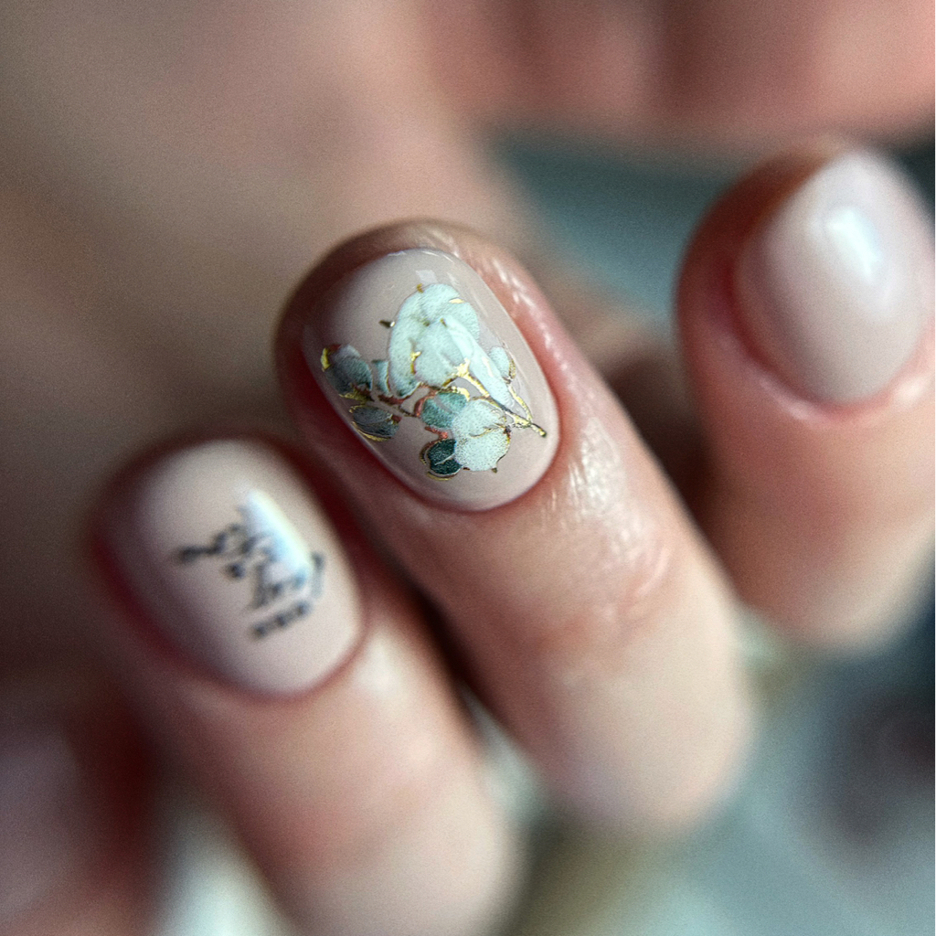 Комби - маникюр + покрытие гель-лак на короткие ногти без дизайна или дизайн на 2х ногтях