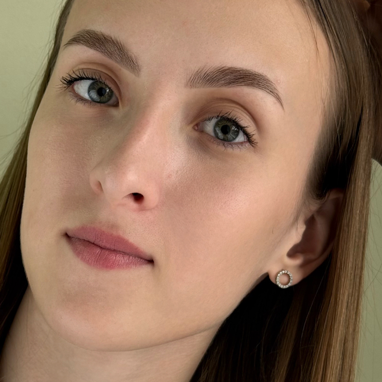 Оформление бровей (коррекция, прореживание и окрашивание)