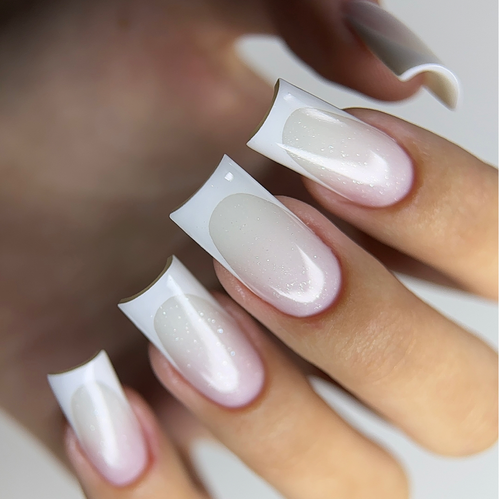 МАНИКЮР С ПОКРЫТИЕМ ФРЕНЧ/ДИЗАЙН (снятие, комбинированный маникюр, укрепление гелем,восстановление архитектуры ногтей)