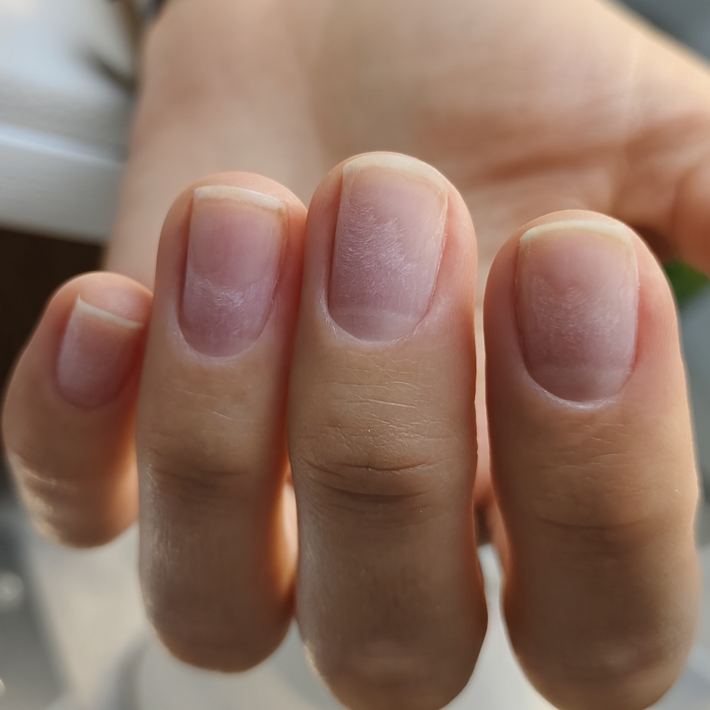 Маникюр аппаратный без покрытия