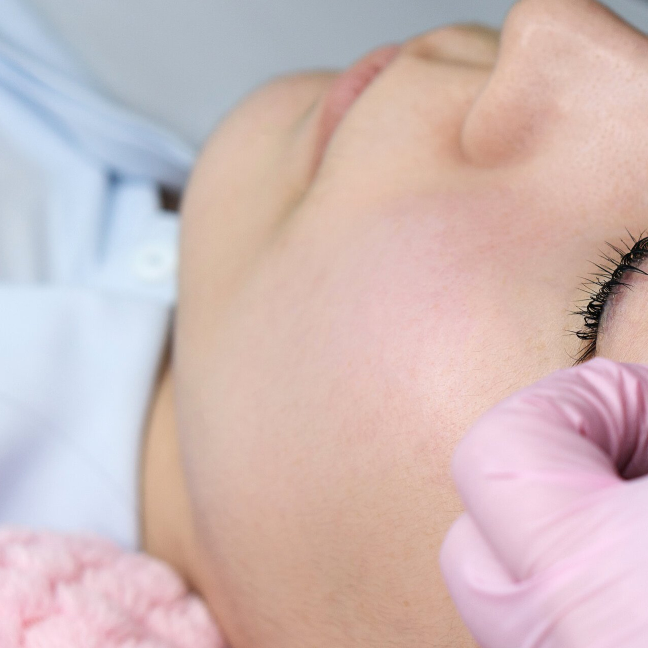 Full Face Threading (Including Eyebrows)