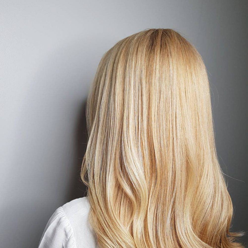 Осветление Корней (краска ультраблонд )+тонирование