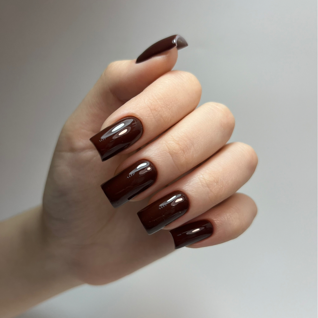 Маникюр/гель лак/сложная коррекция (восстановление квадрата, архитектуры, поднятие клюющих)