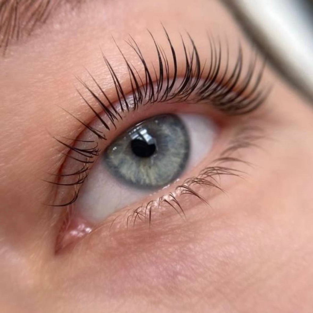 Ламинирование ресниц без окрашивания