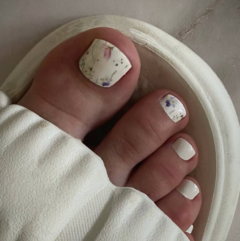 Педикюр только пальчики с покрытием пленками  (VIP-мастер)