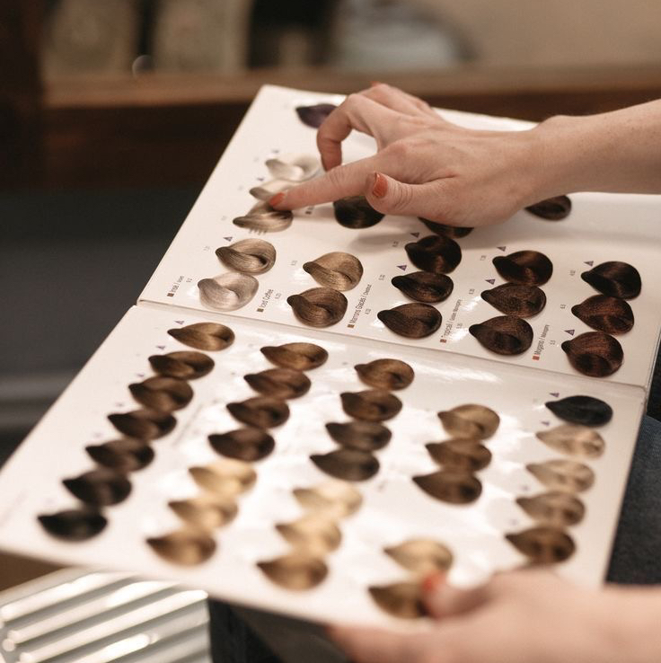 Сложное окрашивание ( Шатуш, Балаяж, Аиртач +тонировние вкл.+кончики в ПОДАРОК)