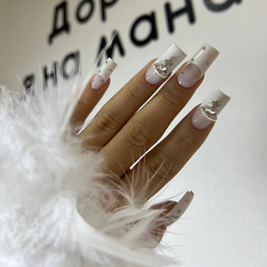 Наращивание ногтей