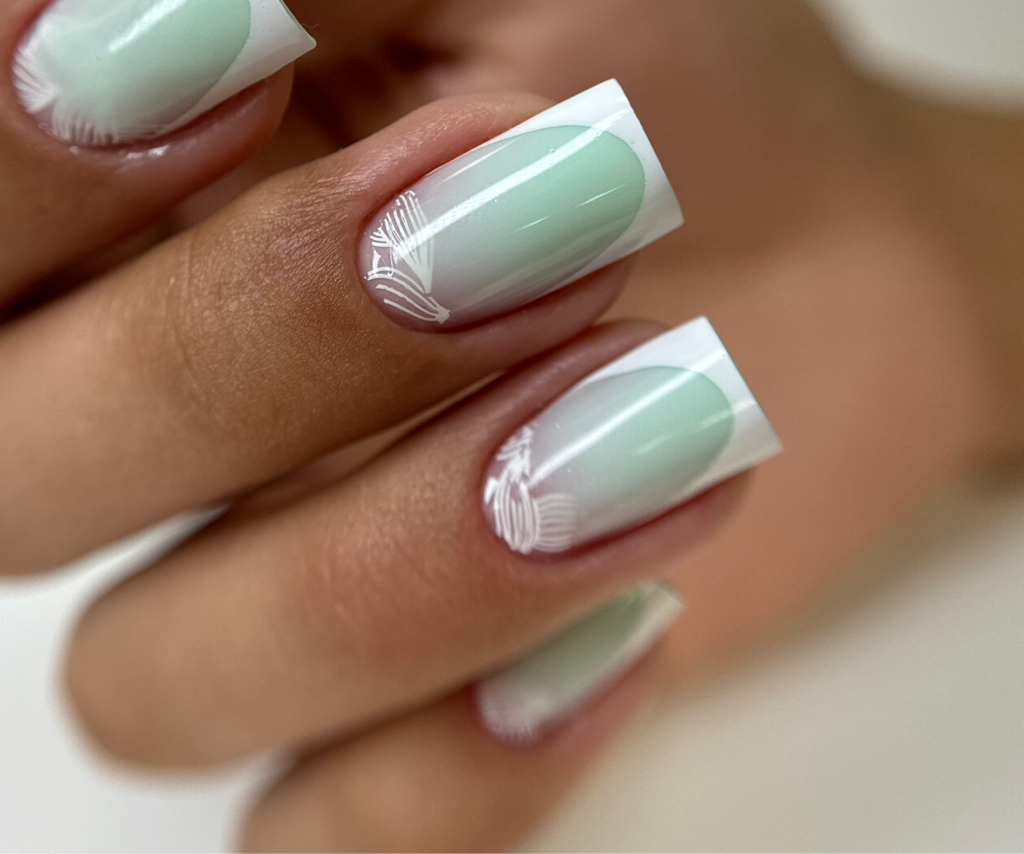 Наращивание с покрытием в один тон