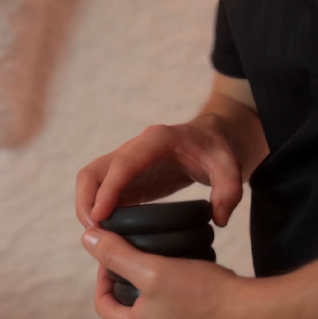 Стоунтерапия с горячими камнями