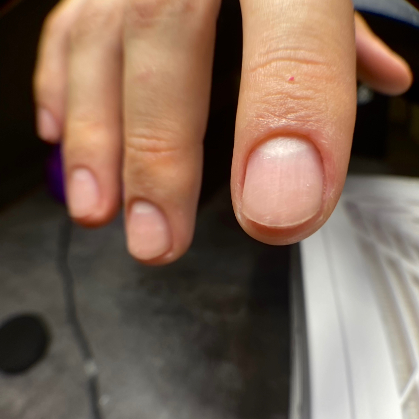 Маникюр без покрытия