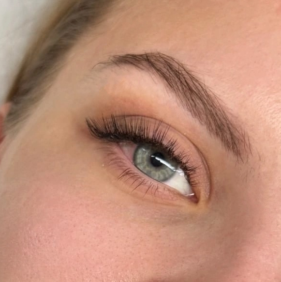 Led наращивание ресниц 2D