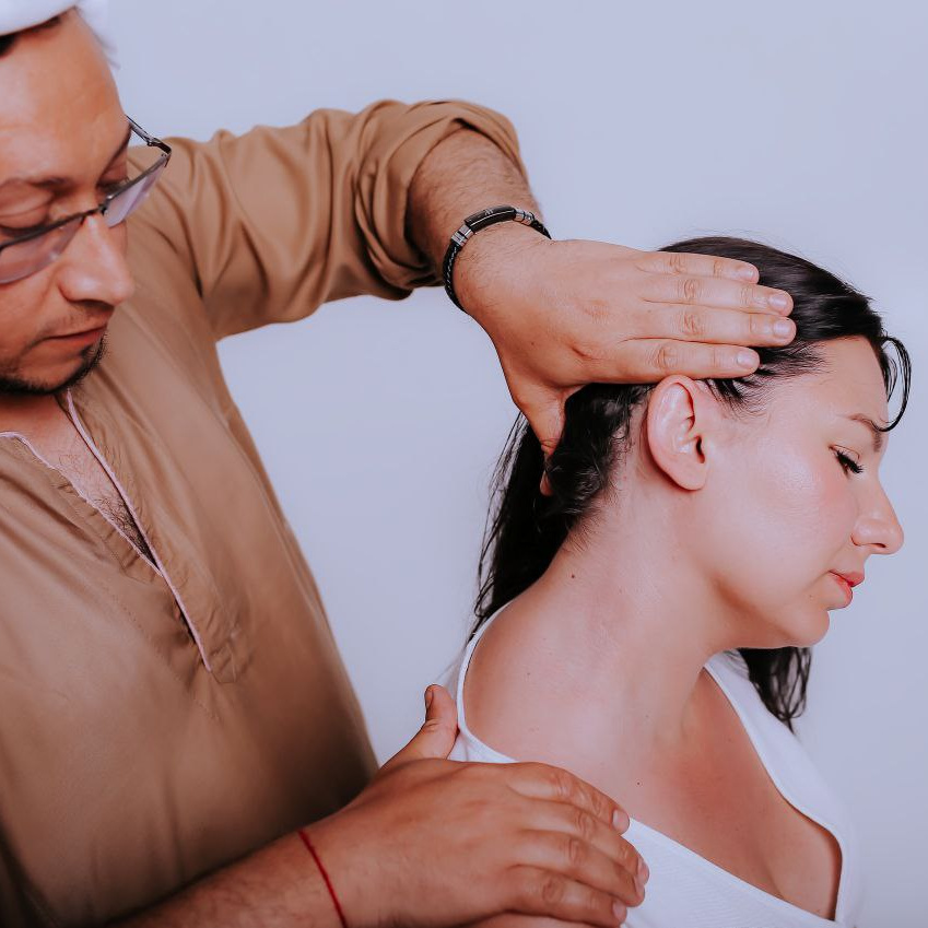 Мануальная терапия - спина и шея